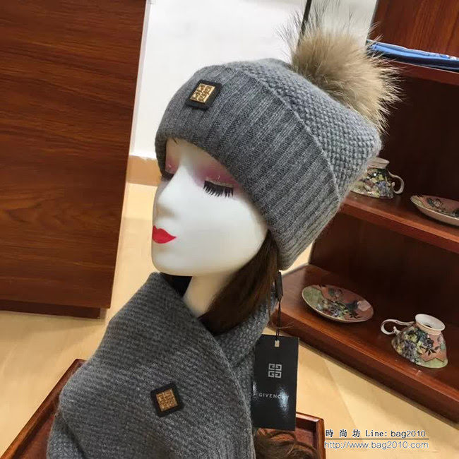 GIVENCHY紀梵希 新款 保暖又時尚兔絨加羊絨圍巾帽子套裝 LLWJ8723